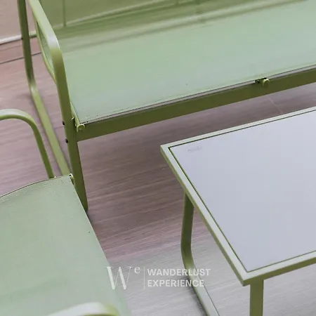 Wanderlust Experience Waves Lux *