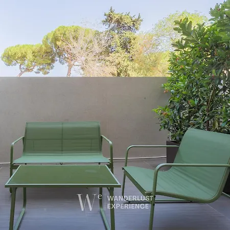 Wanderlust Experience Waves Lux