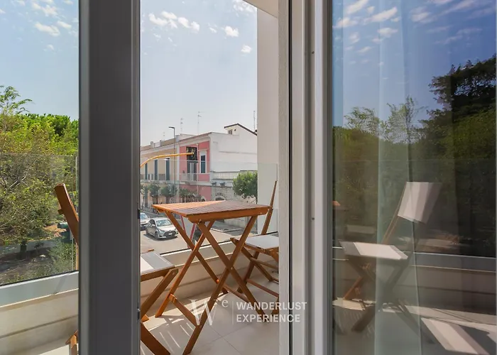 Wanderlust Experience Waves Lux Bari